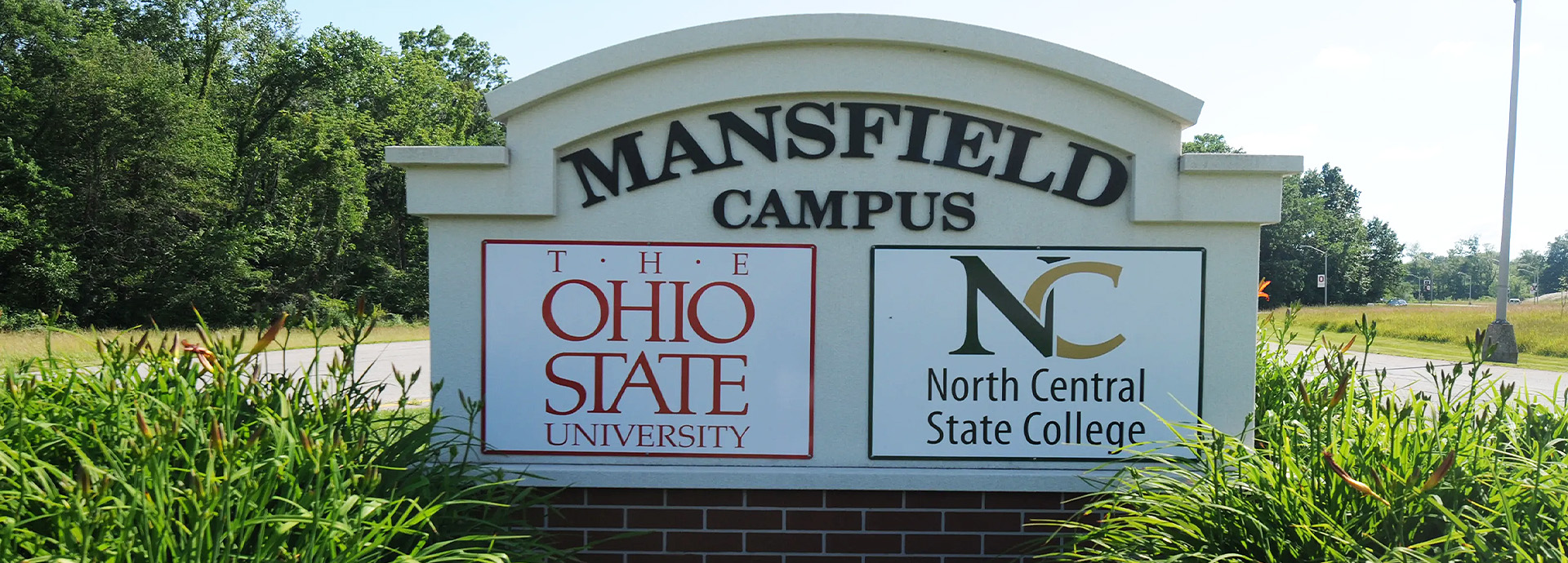 Slideshow Image - The entryway sign for the OSU Mansfield campus